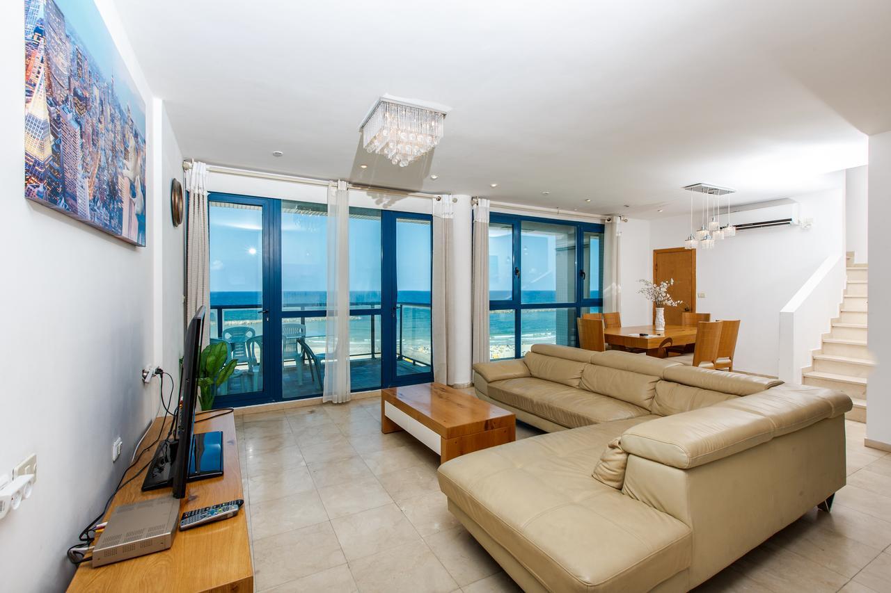 Ocean Front Apartments First Line To The Beach Тель-Авив Экстерьер фото