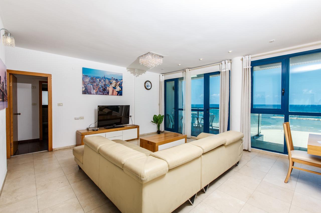 Ocean Front Apartments First Line To The Beach Тель-Авив Экстерьер фото
