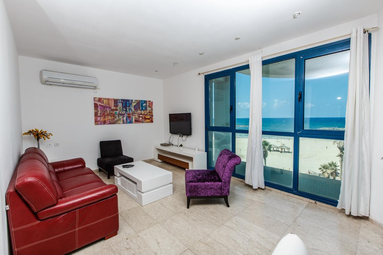Ocean Front Apartments First Line To The Beach Тель-Авив Экстерьер фото