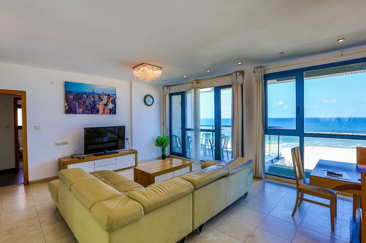 Ocean Front Apartments First Line To The Beach Тель-Авив Экстерьер фото