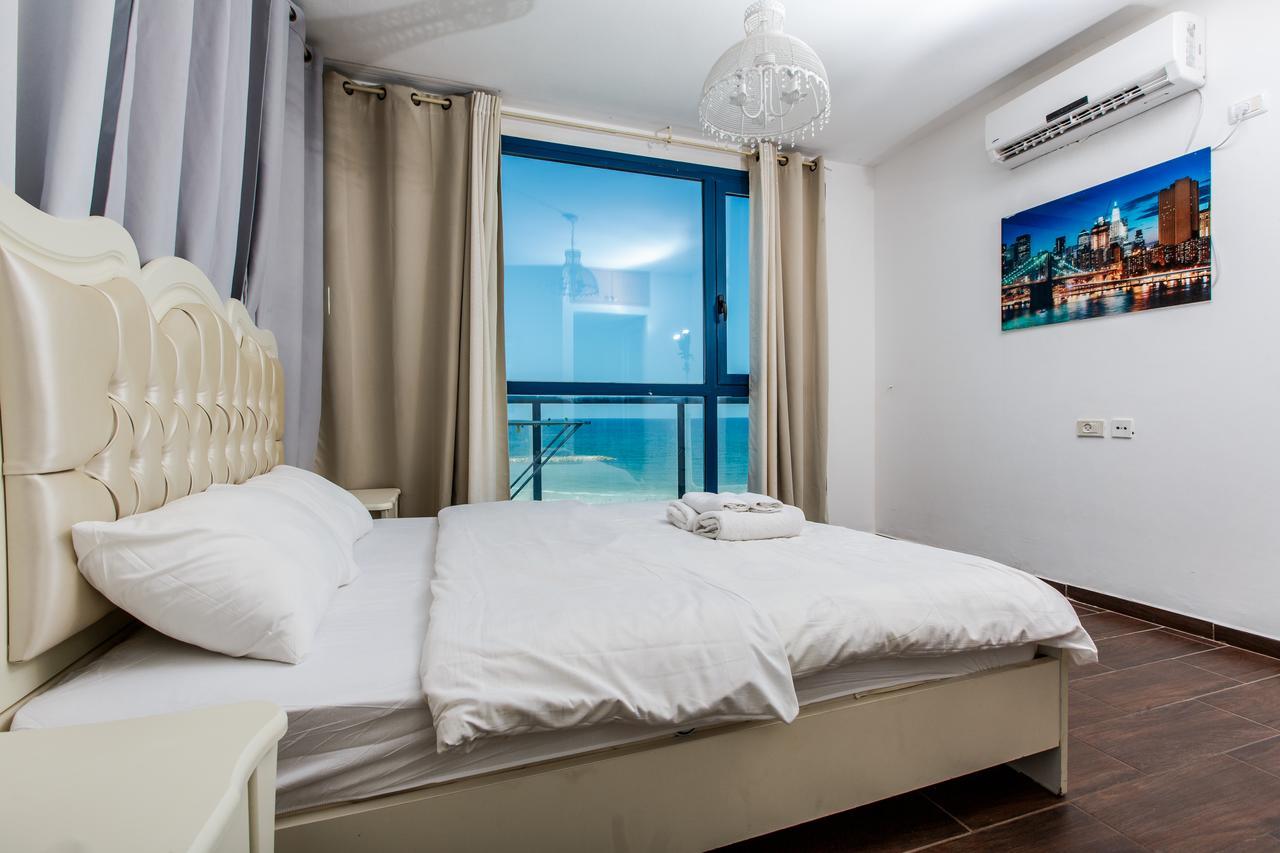 Ocean Front Apartments First Line To The Beach Тель-Авив Экстерьер фото