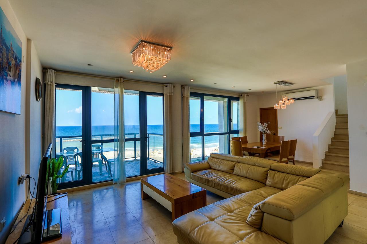 Ocean Front Apartments First Line To The Beach Тель-Авив Экстерьер фото