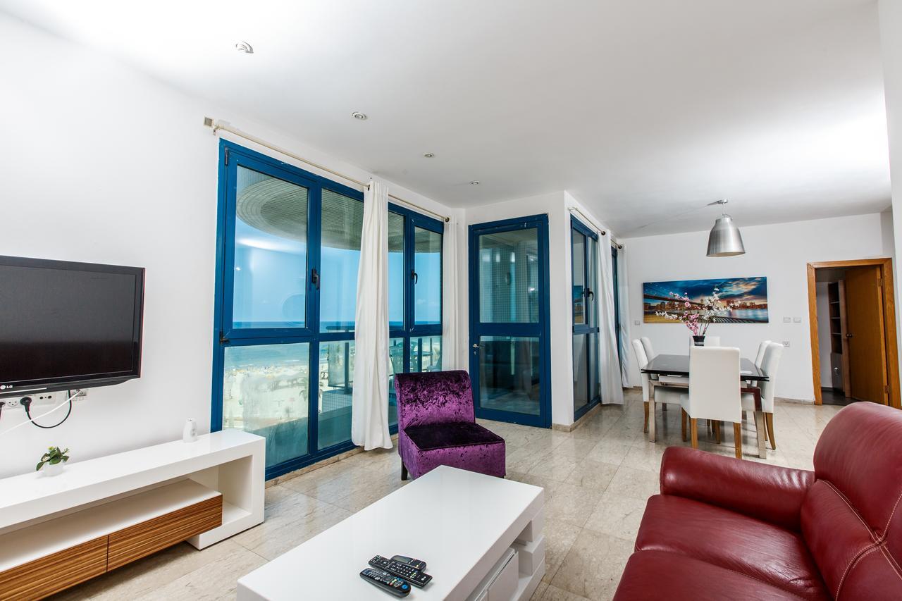 Ocean Front Apartments First Line To The Beach Тель-Авив Экстерьер фото