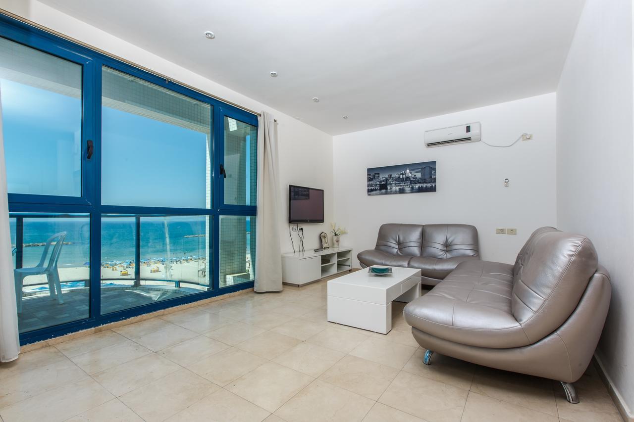 Ocean Front Apartments First Line To The Beach Тель-Авив Экстерьер фото