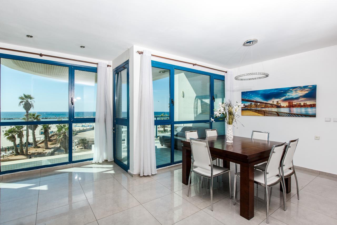Ocean Front Apartments First Line To The Beach Тель-Авив Экстерьер фото
