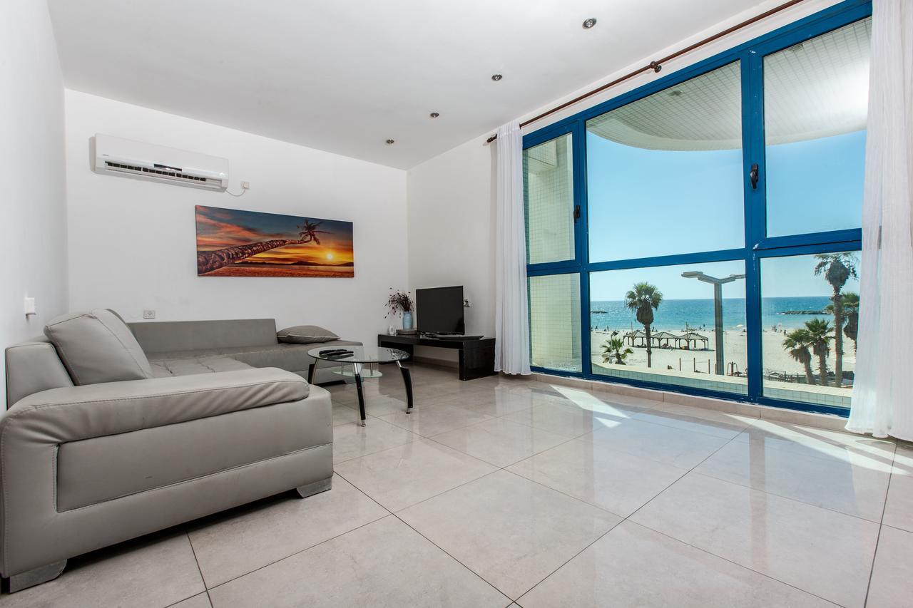 Ocean Front Apartments First Line To The Beach Тель-Авив Экстерьер фото