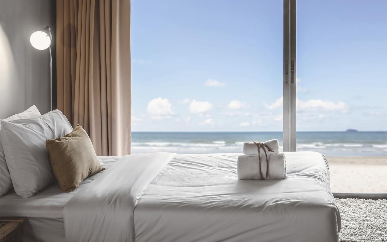 Ocean Front Apartments First Line To The Beach Тель-Авив Экстерьер фото