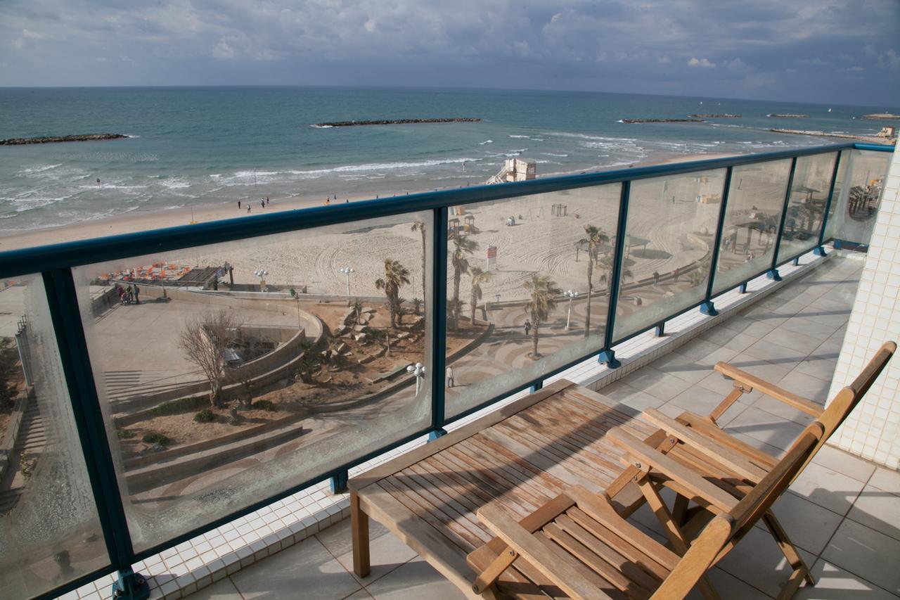 Ocean Front Apartments First Line To The Beach Тель-Авив Экстерьер фото